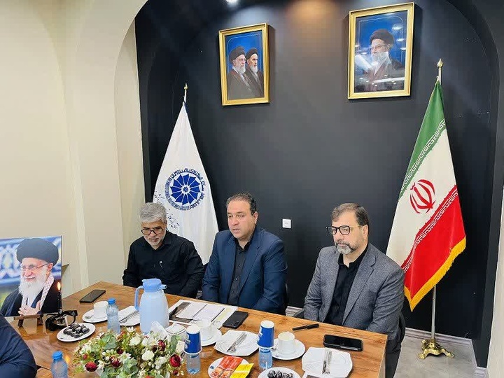۱۶ مجتمع خدماتی و پذیرایی نیشابور میزبان  مسافران و سوگواران تشییع رهبر شهید انقلاب