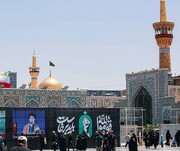مشهد آماده میزبانی از دلدادگان امام شهید در آخرین وداع تاریخی/ جریان زیارت و تردد زائران در صحن‌های پیرامونی حرم مطهر به‌صورت مستمر برقرار خواهد بود