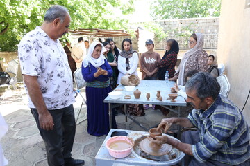 برگزاری کارگاه تخصصی سفالگری سنتی در زیویه