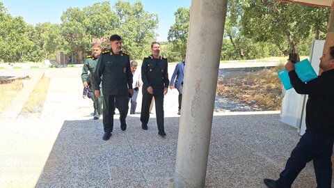 گزارش تصویری/ بازدید میدانی فرمانده سپاه فتح و مدیرکل میراث فرهنگی از اردوگاه گردشگری پارک جنگلی یاسوج