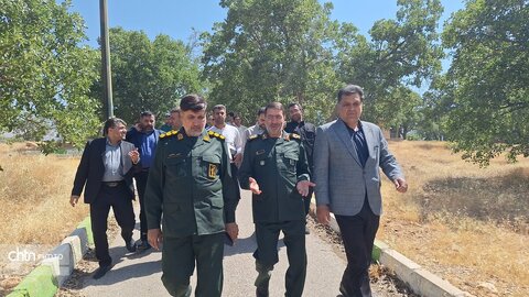 گزارش تصویری/ بازدید میدانی فرمانده سپاه فتح و مدیرکل میراث فرهنگی از اردوگاه گردشگری پارک جنگلی یاسوج