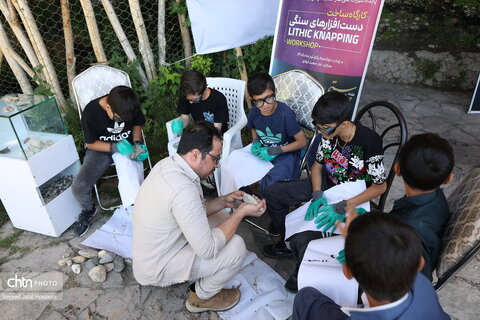 گزارش تصویری کارگاه تخصصی دست‌افزارهای سنگی در غار کرفتو