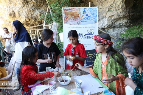 گزارش تصویری کارگاه تخصصی نقاشی روی پارچه در غار کرفتو