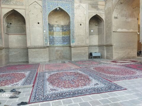 گوشه ای از بهشت هشتم در قاب سوگ؛ آماده‌سازی خدمت مشهدالرضا(ع) برای بدرقه‌ای تاریخی آقای شهید