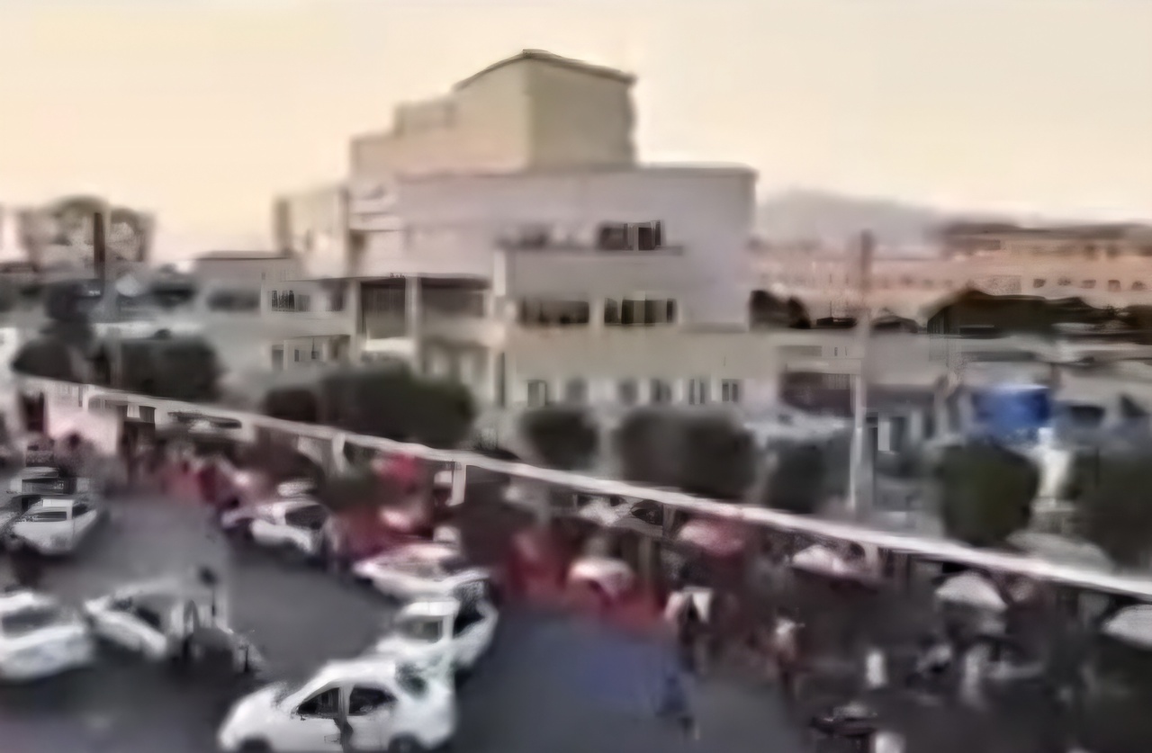 پاکدشت؛ ایستاده یک‌صدا و یک‌دل به احترام زائران رهبر شهید ایران