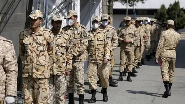 متعهدان خدمت آموزش‌وپرورش باید دوره آموزش رزم را بگذرانند