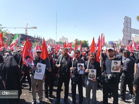 حضور کارکنان اداره کل میراث فرهنگی خراسان جنوبی در تشییع پیکر مطهر رهبر انقلاب
