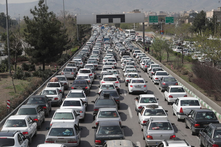 ترافیک سنگین صبحگاهی در ۳ محور منتهی به تهران/ مه‌گرفتگی در فیروزکوه