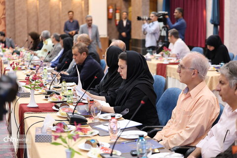 نشست انجمن خیرین میراث فرهنگی استان اصفهان