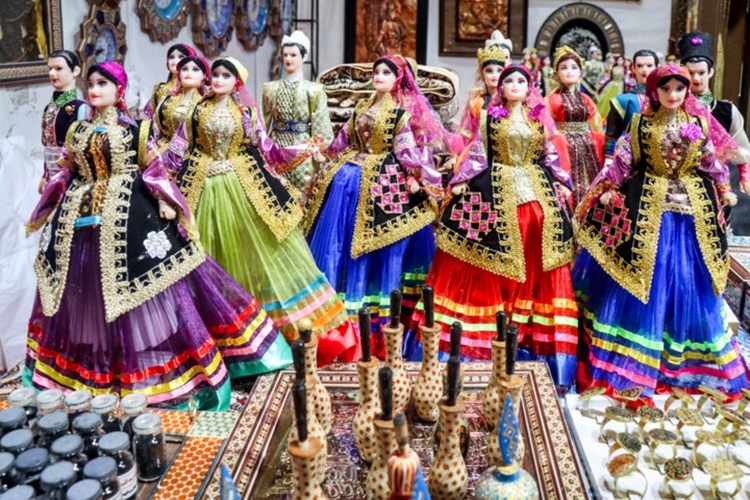 جشنواره سوغات اقوام ایرانی در نظرآباد آغاز شد