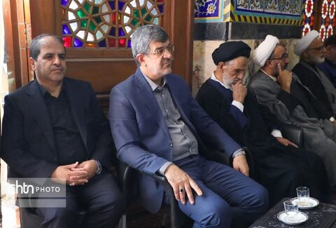 حضور گسترده مسئولین و مردم در سوگ و یاد رهبر شهید انقلاب اسلامی در یزد