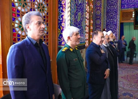 حضور گسترده مسئولین و مردم در سوگ و یاد رهبر شهید انقلاب اسلامی در یزد