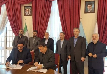 تفاهم‌نامه همکاری راهبردی اداره‌کل میراث‌فرهنگی استان و شهرداری همدان در مجموعه فرهنگی‌تاریخی سعدآباد به امضا رسید