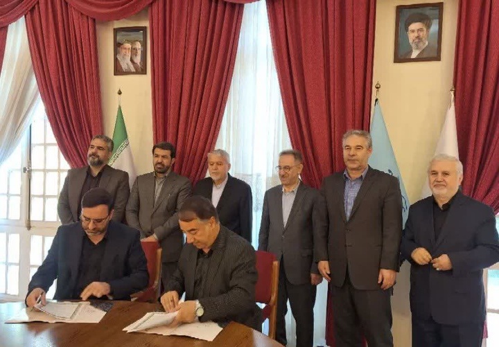 تفاهم‌نامه همکاری راهبردی اداره‌کل میراث‌فرهنگی استان و شهرداری همدان در مجموعه فرهنگی‌تاریخی سعدآباد به امضا رسید