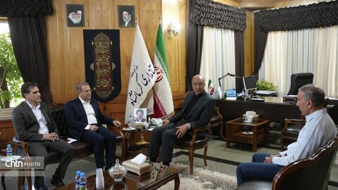 فرهاد عزیزی