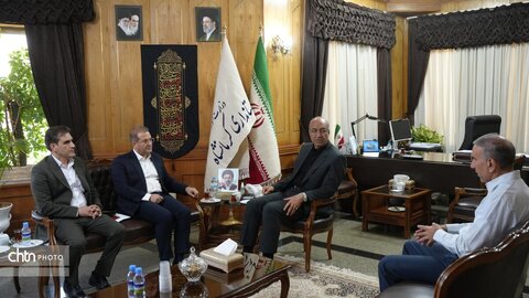 فرهاد عزیزی