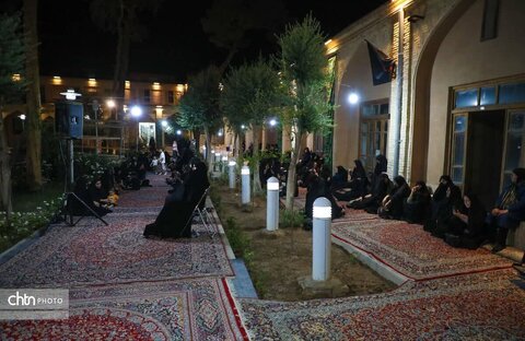 ارگ حکومتی یزد میزبان دومین شب بزرگداشت قائد شهید امت و شهدای جنگ رمضان