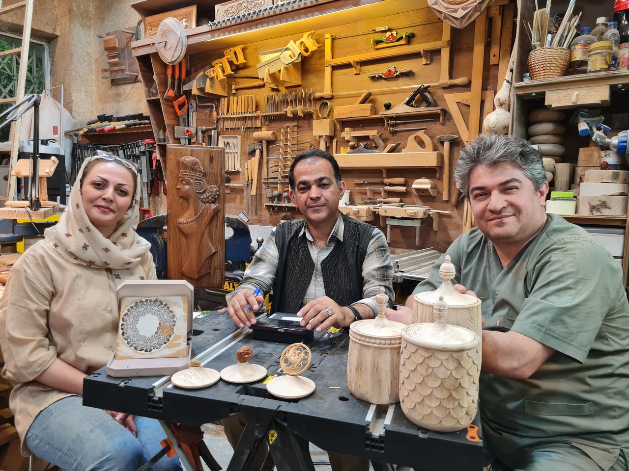 گرایش حراج تهران به زیبایی محض هنرهای سنتی ایرانی