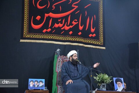 ارگ حکومتی یزد میزبان سومین شب بزرگداشت قائد شهید امت و شهدای جنگ رمضان