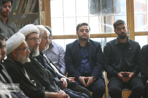 مراسم اولین شب جمعه دفن آقای شهید ایران با حضور آیت الله ملکوتی در تبریز