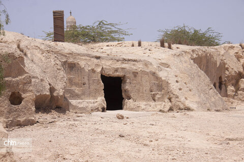 جزیره زیبا و درخشان خارگ