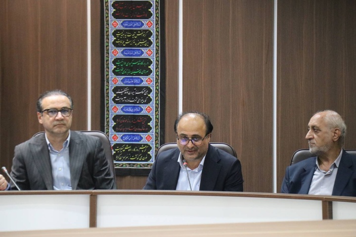 نشست رفع موانع سرمایه‌گذاری گردشگری استان گیلان
