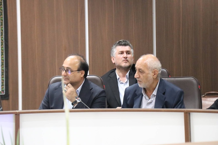 نشست رفع موانع سرمایه‌گذاری گردشگری استان گیلان