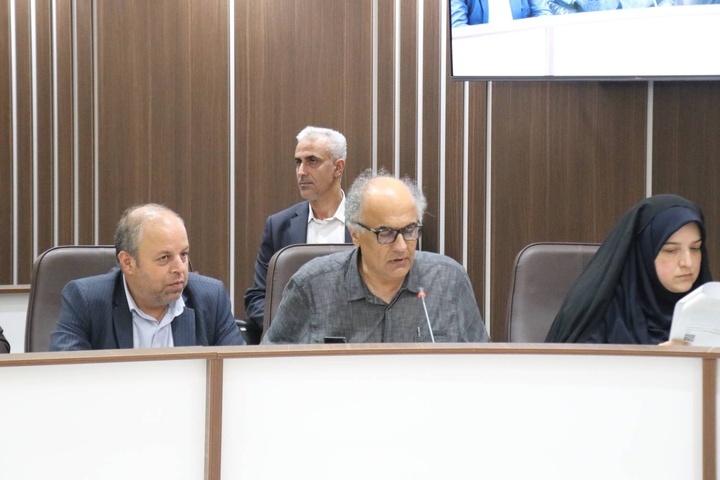 نشست رفع موانع سرمایه‌گذاری گردشگری استان گیلان