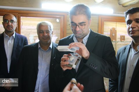 بازدید مشترک مدیران عالی معاونت علمی فن آوری ریاست جمهوری و مدیرکل میراث  ازمرکز نوآوری وخانه خلاق میراث فرهنگی گردشگری وصنایع دستی خراسان رضوی