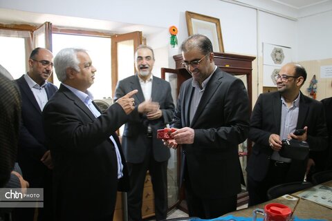 بازدید مشترک مدیران عالی معاونت علمی فن آوری ریاست جمهوری و مدیرکل میراث  ازمرکز نوآوری وخانه خلاق میراث فرهنگی گردشگری وصنایع دستی خراسان رضوی