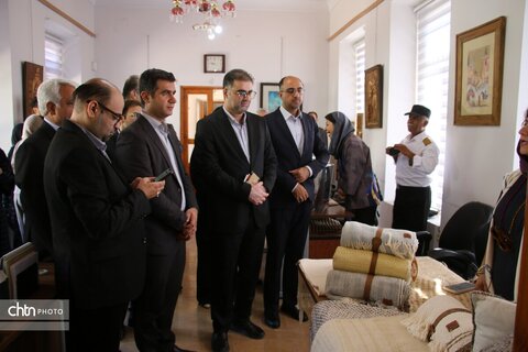 بازدید مشترک مدیران عالی معاونت علمی فن آوری ریاست جمهوری و مدیرکل میراث  ازمرکز نوآوری وخانه خلاق میراث فرهنگی گردشگری وصنایع دستی خراسان رضوی