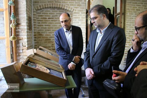 بازدید مشترک مدیران عالی معاونت علمی فن آوری ریاست جمهوری و مدیرکل میراث  ازمرکز نوآوری وخانه خلاق میراث فرهنگی گردشگری وصنایع دستی خراسان رضوی