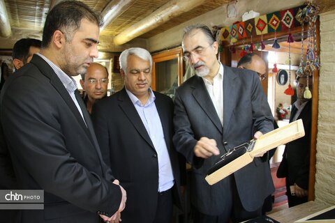 بازدید مشترک مدیران عالی معاونت علمی فن آوری ریاست جمهوری و مدیرکل میراث  ازمرکز نوآوری وخانه خلاق میراث فرهنگی گردشگری وصنایع دستی خراسان رضوی