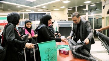  رونق تردد زائران اربعین حسینی در مرزهای آذربایجان غربی/ ثبت بیش از ۱۸ هزار تردد