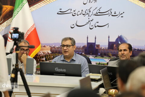 نشست خبری تشکیل تشکل حرفه ای صنایع دستی استان اصفهان
