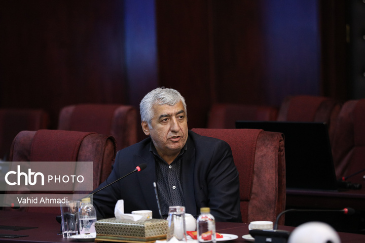 نشست مشترک سیدرضا صالحی‌امیری، وزیر میراث‌فرهنگی، گردشگری و صنایع‌دستی و علی مدنی‌زاده، وزیر امور اقتصادی و دارایی