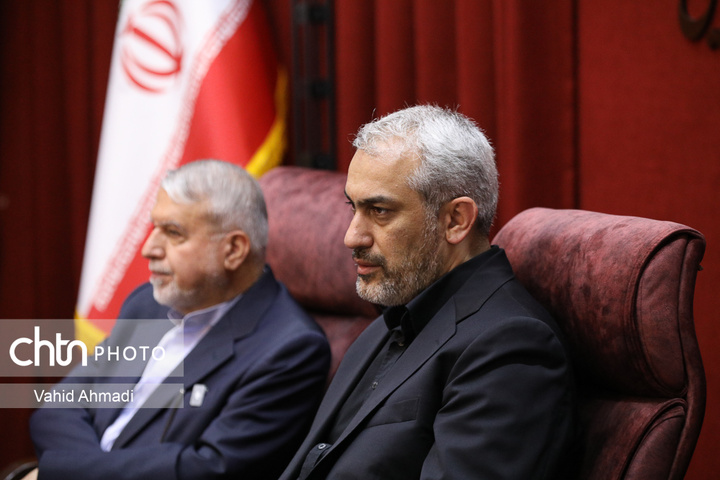 نشست مشترک سیدرضا صالحی‌امیری، وزیر میراث‌فرهنگی، گردشگری و صنایع‌دستی و علی مدنی‌زاده، وزیر امور اقتصادی و دارایی