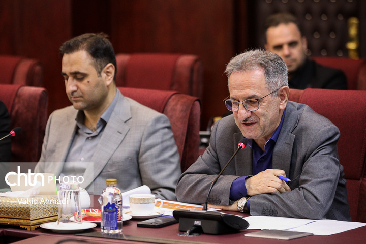 نشست مشترک سیدرضا صالحی‌امیری، وزیر میراث‌فرهنگی، گردشگری و صنایع‌دستی و علی مدنی‌زاده، وزیر امور اقتصادی و دارایی