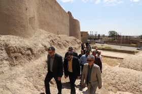 نشست فعالان اقتصادی، صنعتی و معدن‌کاران شهرستان نهبندان با موضوع ثبت جهانی آسبادهای ایران
