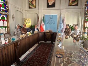 تبریز در مسیر میزبانی همایش ملی و بین‌المللی فرش دستباف/ نخستین نشست هماهنگی با محوریت دبیرخانه فرش برگزار شد
