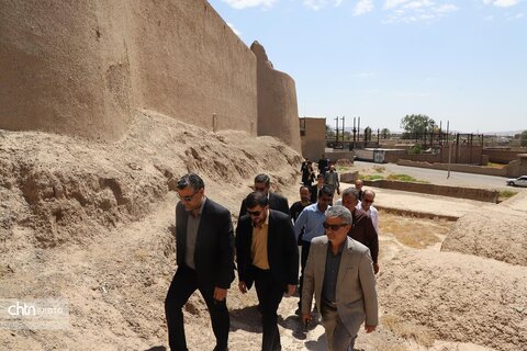 نشست فعالان اقتصادی، صنعتی و معدن‌کاران شهرستان نهبندان با موضوع ثبت جهانی آسبادهای ایران
