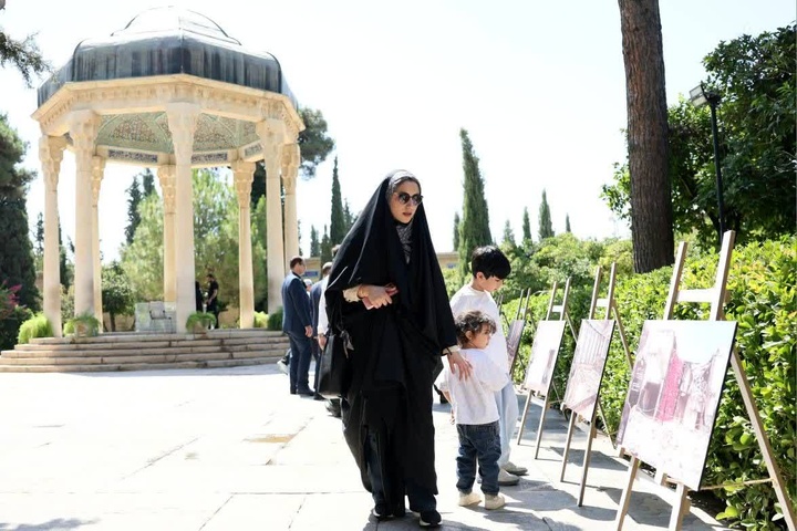 حافظیه میزبان نمایشگاه‌ «ایستاده در غبار»
