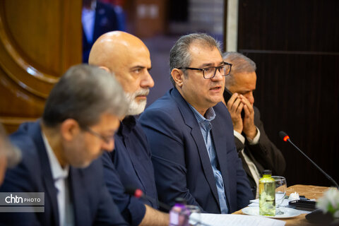 نشست تخصصی میز گردشگری استان اصفهان