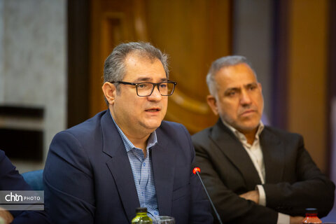 نشست تخصصی میز گردشگری استان اصفهان