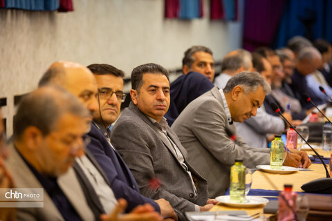 نشست تخصصی میز گردشگری استان اصفهان