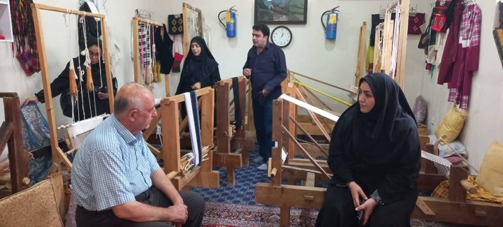 هنرمندان رامسر با پرداخت تسهیلات برای توسعه کارگاه‌ها و فروشگاه‌های صنایع‌دستی حمایت می‌شوند