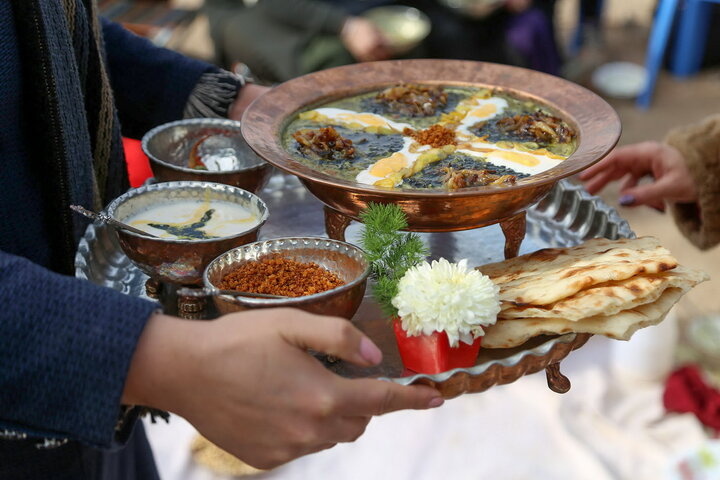 دیگ‌های آش در زنجان روشن می شود