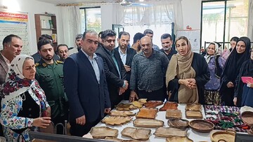بازارچه دائمی صنایع‌دستی و محصولات مهارت‌آموزان در میانرود برگزار می‌شود