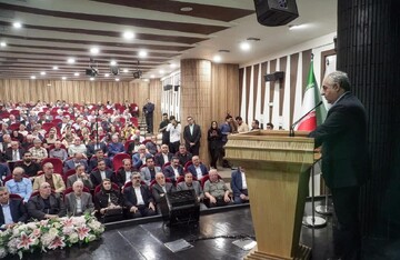 هویت تاریخی و فرهنگی، پشتوانه آینده‌ نگری و توسعه استان است/دبیرستان فردوسی، نماد آموزش نوین و نخبه‌ پروری است