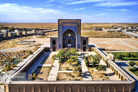 آرامگاه مولانا زین الدین ابوبکر تایبادی شهرستان تایباد در خراسان رضوی